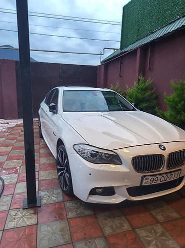 masin sat: BMW 5 series: 2 l | 2012 il Sedan — 3
