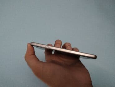 флай телефон за 3000: Samsung Galaxy A03, 16 GB, rəng - Qızılı, Barmaq izi — 2