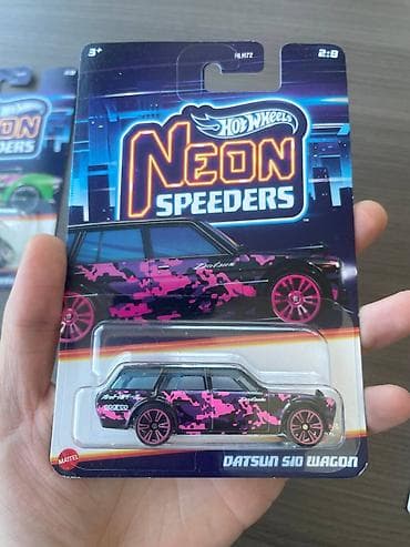 cd disk: Hot Wheels Neon Speeders – 2 ədəd 1:64 miqyaslı kolleksiya maşını — 2