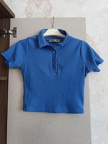 - Mavi qısa polo köynək - Brend: Hellie (Made in Turkey) - Ölçü: S (EU
