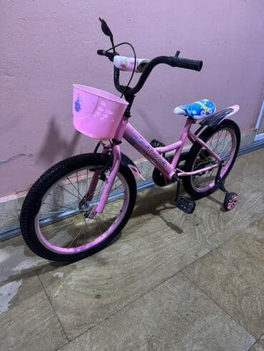 Uşaq geyimi və ayaqqabıları: Uşaq nəqliyyat dəsti 1) Pedallı kart - 4 təkərli, aşağı oturacaqlı — 3