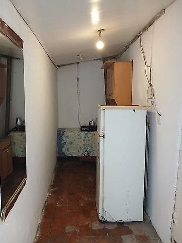 Комнаты: Kirayə üçün kiçik mebel və soba çıxışı olan otaq - Plan: 1 otaqlı — 5