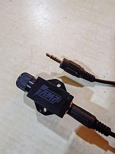 Кабели для аудио и видео: AMP markalı 1800.1 monoblokun bass tənzimləyici remote. İdeal — 1