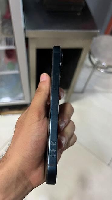 note 15 pro plus: IPhone 14, 128 GB, Midnight, Face ID — 3
