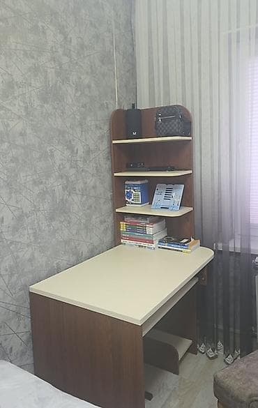 ofis stolu satilir: Tək nəfərlik yataq və iş masası dəsti İşlənib. Real alıcı yazsın — 2