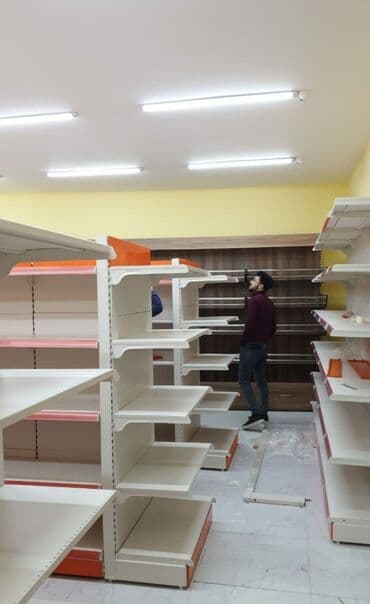 вешалки для магазина: Vitrin polkalar. İstenilen rengdə ve sayda sifariş qebul olunur. Zavod — 1