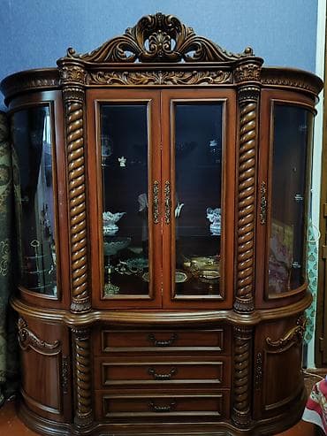 dolablar işlənmiş: Yeni kimi sıfır tər təmiz servant. Heç bir problemi yoxdur, səliqəli — 2