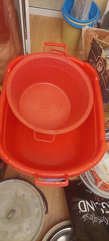 vanna satilir: Plastmas vannalar.vedrələr.çox az işlınib — 3