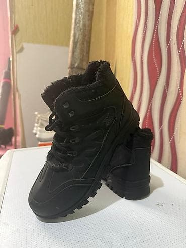 Qışlıq kişi botları – qara rəng - Model: Awinor Boots (etiketdə qeyd