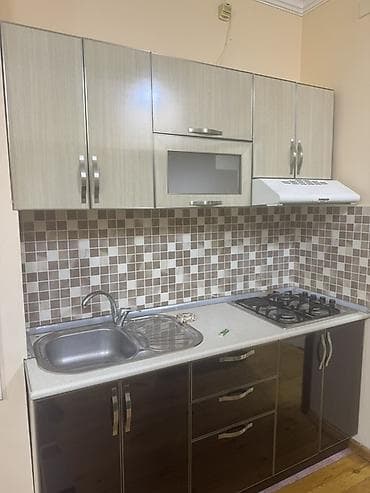 Mətbəx mebel dəsti satılır, sökülüb götürülməlidir. Yaxşı