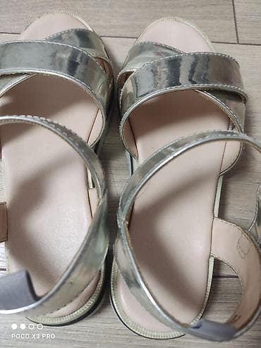 Qız uşaqları üçün sandal - Rəng: metalik gümüşü üst hissə, açıq bej — 2