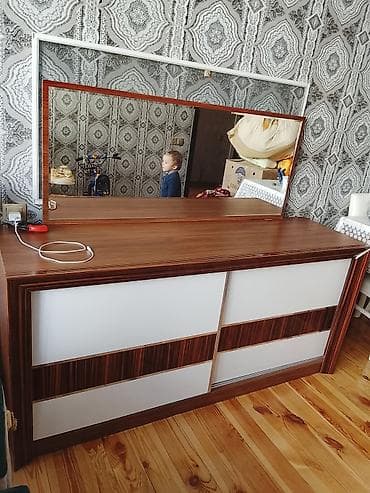 Masa və oturacaqlar