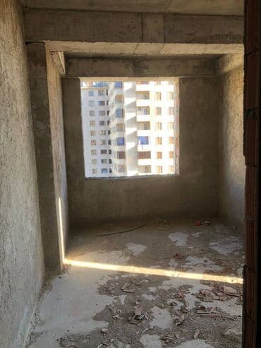 ipotekada olan evlerin satisi: Yeni Günəşli Massiv A, 3 otaqlı, Yeni tikili, m. Xalqlar Dostluğu, 115 kv. m — 2