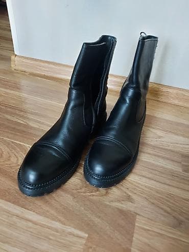 Qısaboğaz, Ölçü: 40, rəng - Qara, Yeni