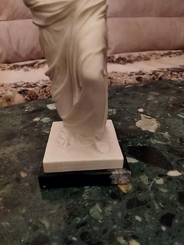 statuya: El işi, Almaniya — 5