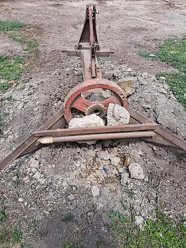 atego tekeri: Belarus 1221 təkərli kənd təsərrüfatı traktoru - Güclü ön çəki — 10