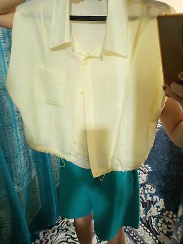 Qısaqol düyməli bluz-krop - Rəng: açıq krem/sarı - Model: qısa — 2