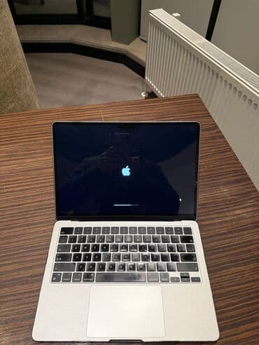 Digər noutbuklar və netbuklar: Macbook Air 8 ram/256GB 13.6 ekran, Ofisdə işlənib resepşnda, 1380 — 1