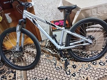Dağ velosipedi – 29 düym təkərli, alüminium gövdə Xüsusiyyətlər: - — 2