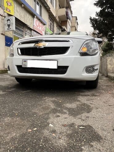 qadın masini: Chevrolet Cobalt: 1.5 l | 2023 il 160025 km Sedan — 1