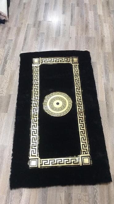 Yorğanlar, adyallar: Qızıl naxışlı yumşaq xalça - Dizayn: Ortasında dairəvi medalyon və — 9