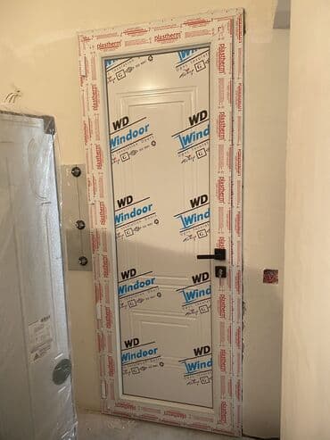 hamam qapları: Hamam üçün Yeni Plastik qapı Çərçivə ilə, Ödənişli quraşdırma, Ödənişli çatdırılma, Rayonlara çatdırılma, Ünvandan götürmə — 3