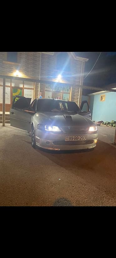 motorlar: Opel Opel GT: 1.8 l | 2001 il 155612 km Sedan — 5