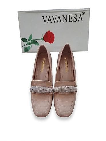 Мокасины и лоферы: Cəmi 1 dəfə geyinilib.Demək olarki təzədir. Vavanesa qadın ayaqqabısı — 1