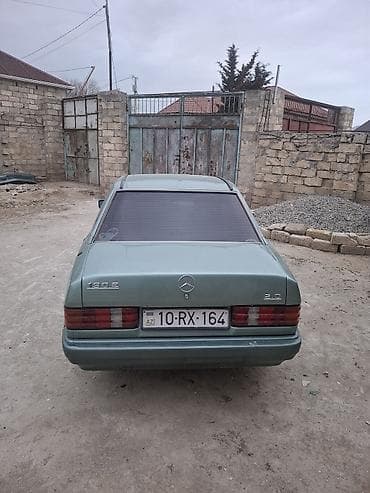byd destroyer 05: Mercedes-Benz 190 (W201): 2 l | 1991 il Sedan — 2