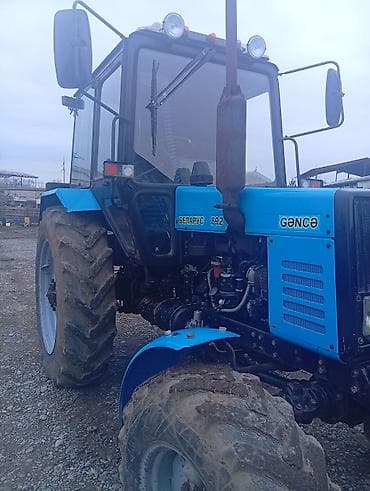06 maşınlar: Traktor Belarus (MTZ) 892, 2013 il, 90 at gücü, motor 0.4 l, İşlənmiş — 4