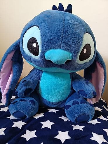 Böyük Stitch oyncağı təmiz vəziyyətdədir. Təxminən 60 sm Qiyemti