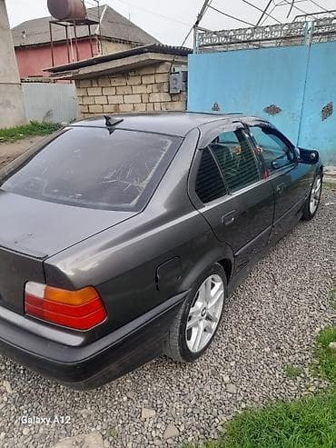 qazel sobol satilir: BMW 3 Seriyası E36 sedan - Kuzov: 4 qapılı sedan, tünd boz rəng - — 3