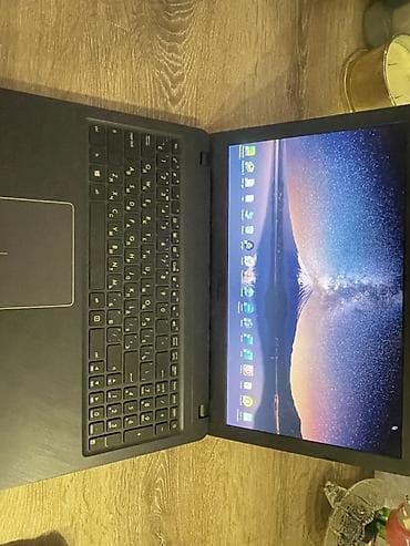 Tecili satilir. ASUS noutbuk - Ekran: 15.6" mat panel, HD