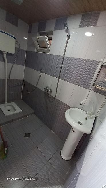 Həyət evləri və villaların satışı: Zabrat 1 otaqlı, 65 kv. m — 2