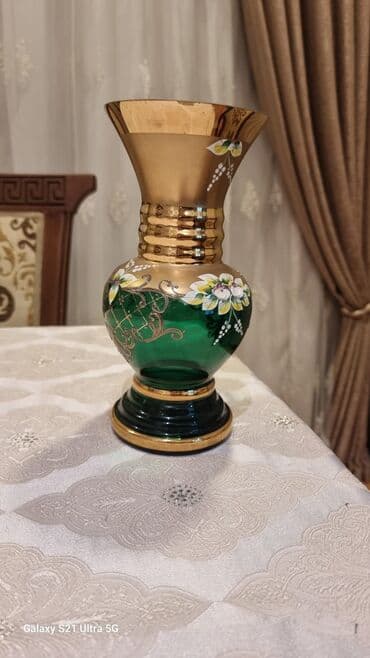 Bir vaza, Bogem şüşəsi