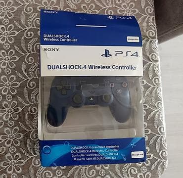 Видеоигры и приставки: Playstation 4 Pro satılır. 1 original pult ilə yeni kimidir. Çox az — 2
