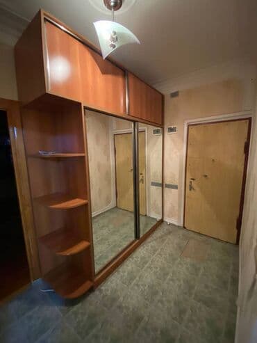 kirayə evlər 1 otaqlı: Köhnə Günəşlidə yaxın 9 mertebeli binanın 5-ci mərtəbəsində yerləşən — 11