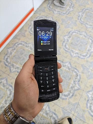 qədimi telefonlar: Lüks düyməli qapaqlı telefon - Korpus: qara rəng, metal üslublu — 4