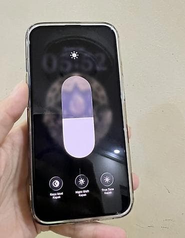 prodat iphone: IPhone 13, Mavi, Barmaq izi, Simsiz şarj, Face ID — 2