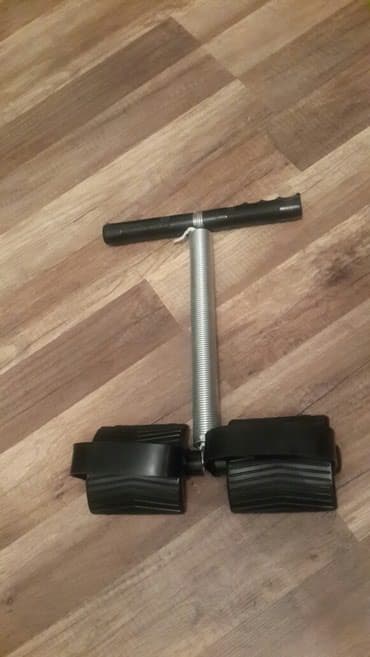 Skeytbordlar: Idman aleti.1-2 defe istifade olunub — 2