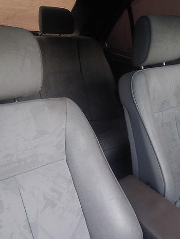 Mercedes-Benz C-Sinif sedan (W202), tünd mavi rəng. - Kuzov: 4 qapılı — 9