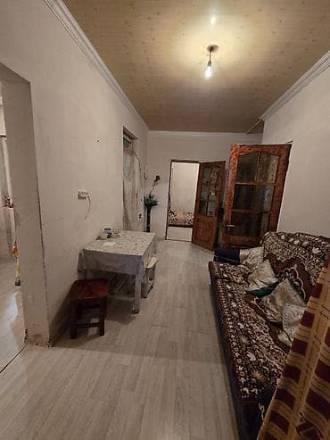 Продажа домов: 4 комнаты, 65 м², Средний ремонт — 8