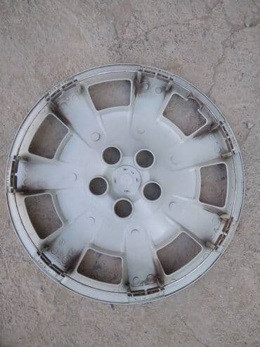 disk kalpaklari: İşlənmiş Kolpak Toyota R 16 — 3