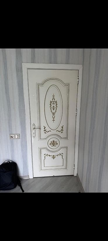 İşlənmiş Otaq qapısı Zəmanətli, Ünvandan götürmə lalafo.az -da İşlənmiş Otaq qapısı Zəmanətli, Ünvandan götürmə