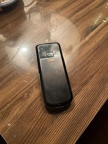 nokia 6700 satilir: Nokia 8000 4G, 4 GB, rəng - Qara — 4