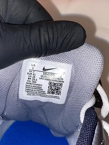 Səndəl və şəp-şüplər: Nike idman ayaqqabısı – model kodu: 394055-101 Xüsusiyyətlər: - Rəng — 3