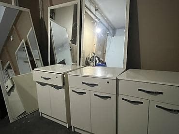 Ev üçün mebel: Ağ rəngli güzgülü konsol dəsti - Tərkib: 3 ədəd güzgü paneli və 3 — 2