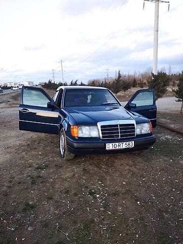 Mercedes-Benz E 300: 3 l | 1992 il Sedan — 5