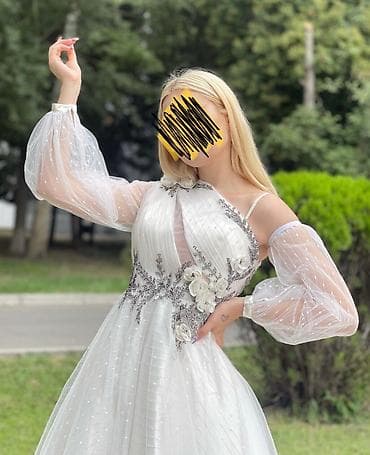 Bir dəfə öz toyumda geyinmisəm heş bir problemi yoxdu, aldigimdan