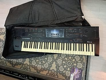 Sintezator 150 azn satılır Roland 1000 Cuxolu Pedali ve stoykasi